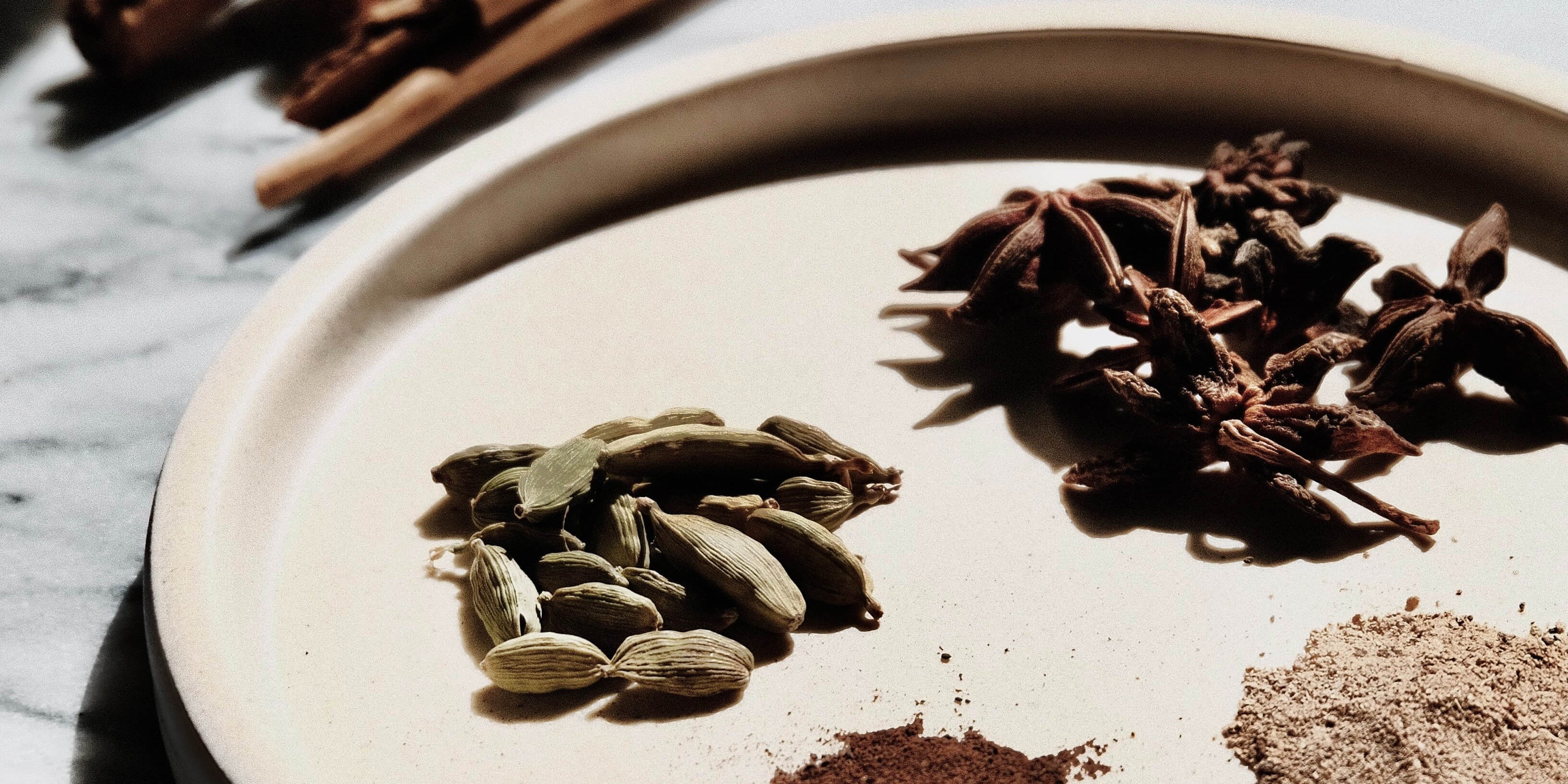 Curcuma, zenzero e cannella: scalda il tuo inverno con tutti i sapori del benessere