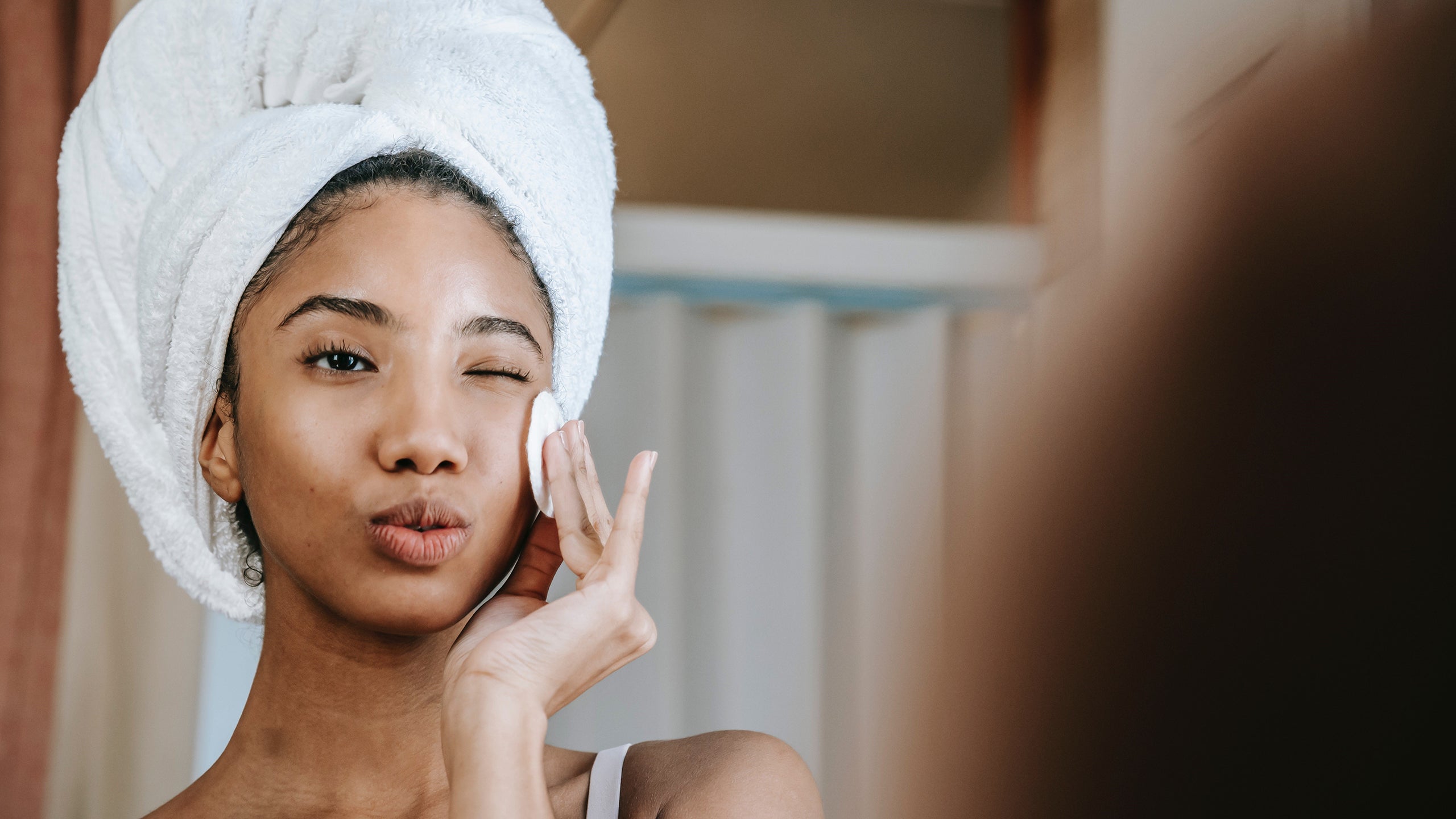 Peeling viso: come esfoliare la pelle