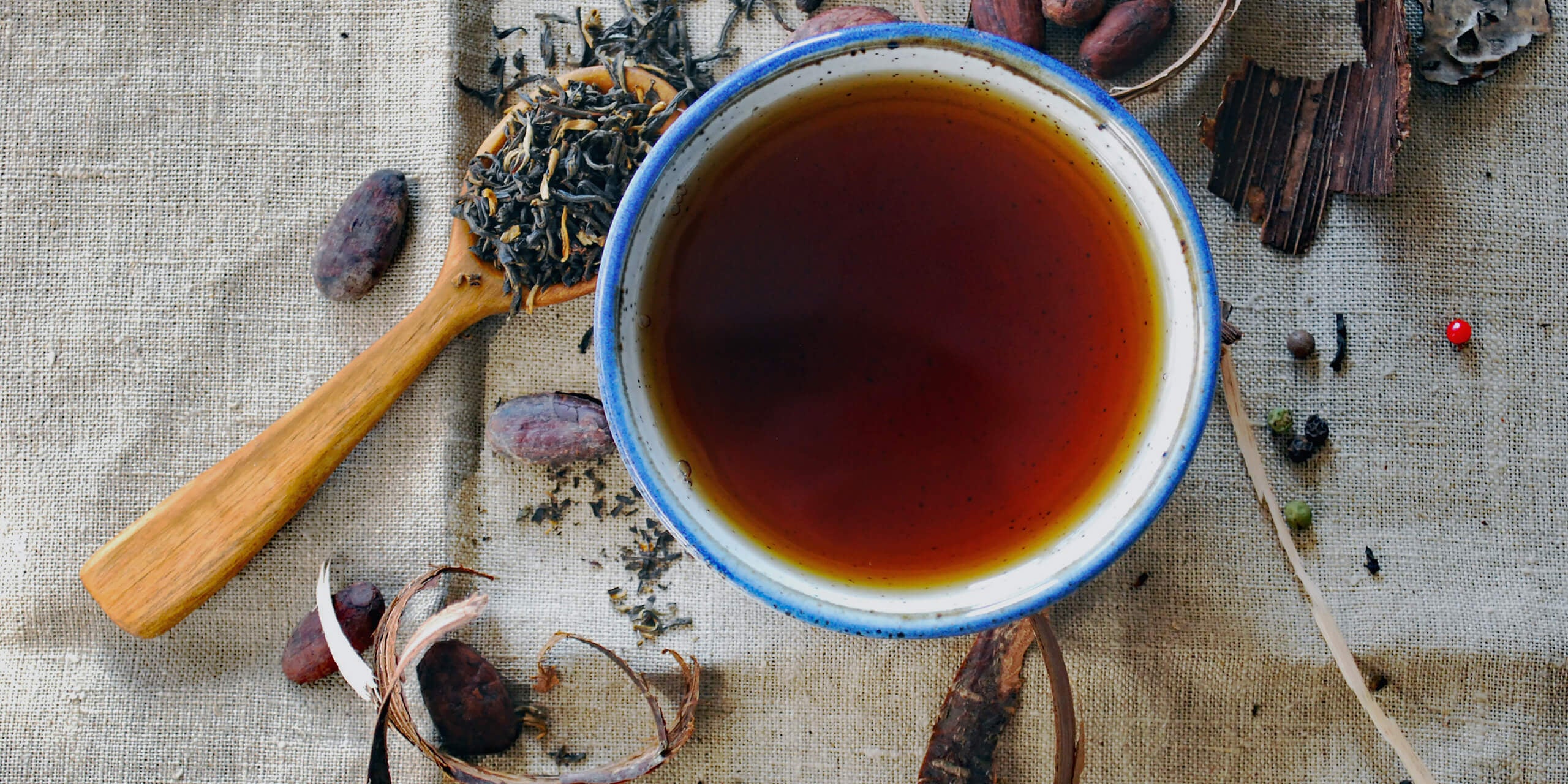 Non chiamatelo tè: scopriamo il Rooibos, la bevanda antiossidante che depura l'organismo